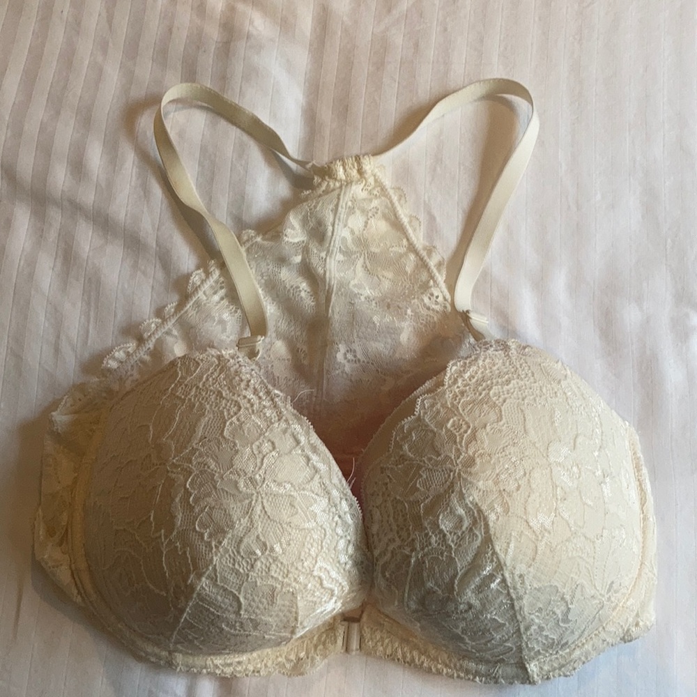 Victoria’s Secret PINK 36DD off white racer back